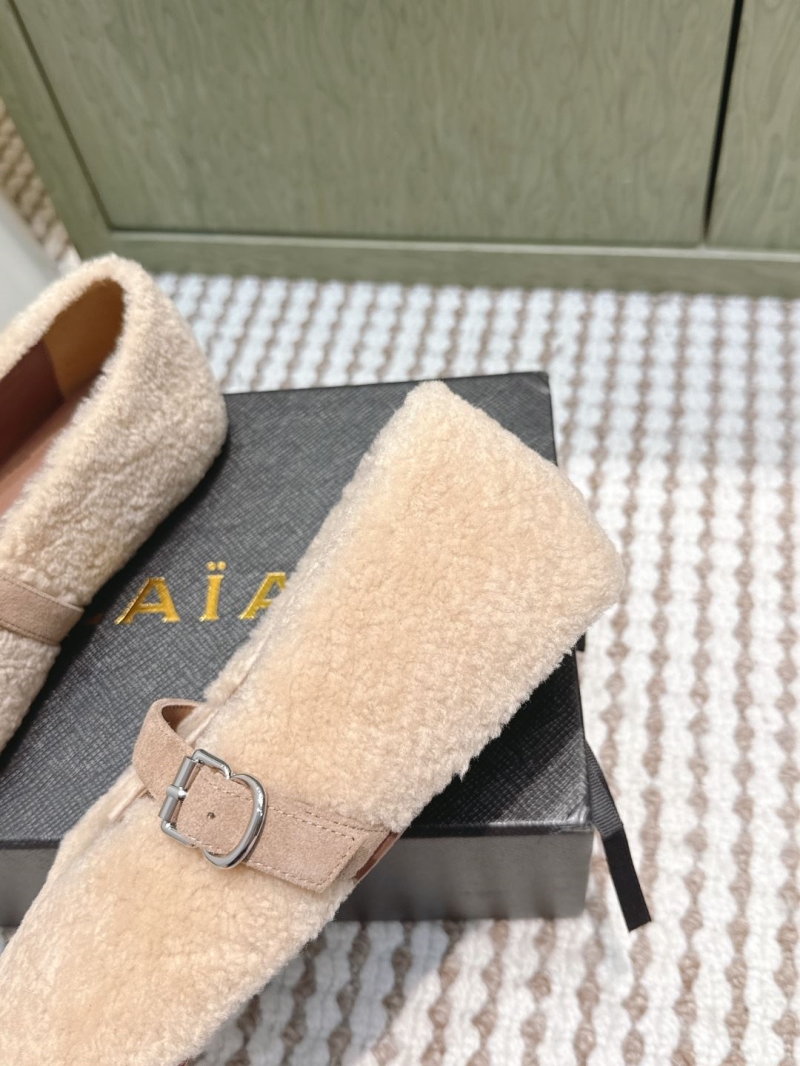 Alaia Flat Shoes